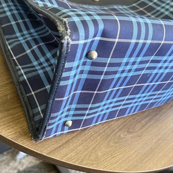 Burberry Navy and Light Blue authentic official blue tag hand bag - Picture 9 of 12